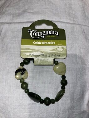 Irish Celtic Green Heart Stone Bead Bracelet